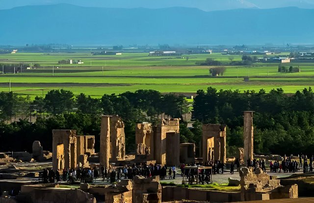 هشدار درباره تخت‌جمشید؛ درخواست اقدام فوری برای نجات میراث جهانی ایران