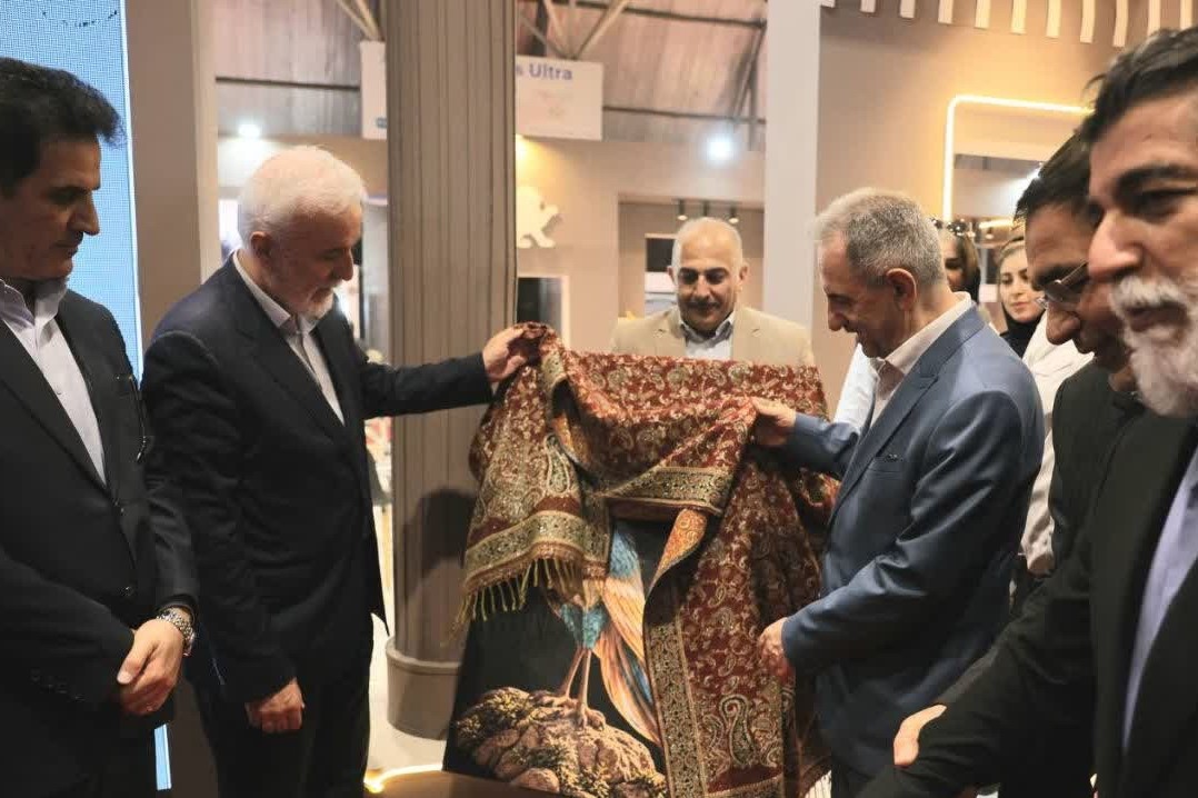 رونمایی از سامانه هوشمند سیمرغ در شیراز؛ تجربه‌ای تازه از گردشگری دیجیتال